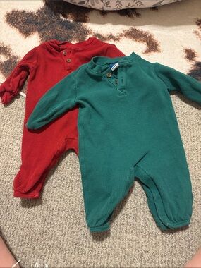 Twin coordinating outfits